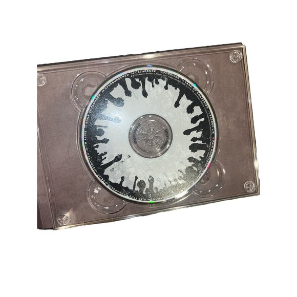 DISTURBED TEN THOUSAND FISTS DELUXE LIMITED EDITION CD‎ ART BOOK McFARLANE - Picture 8 of 12